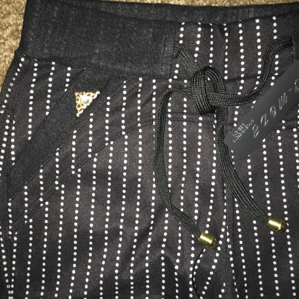 Trousers - Picture 2 of 2